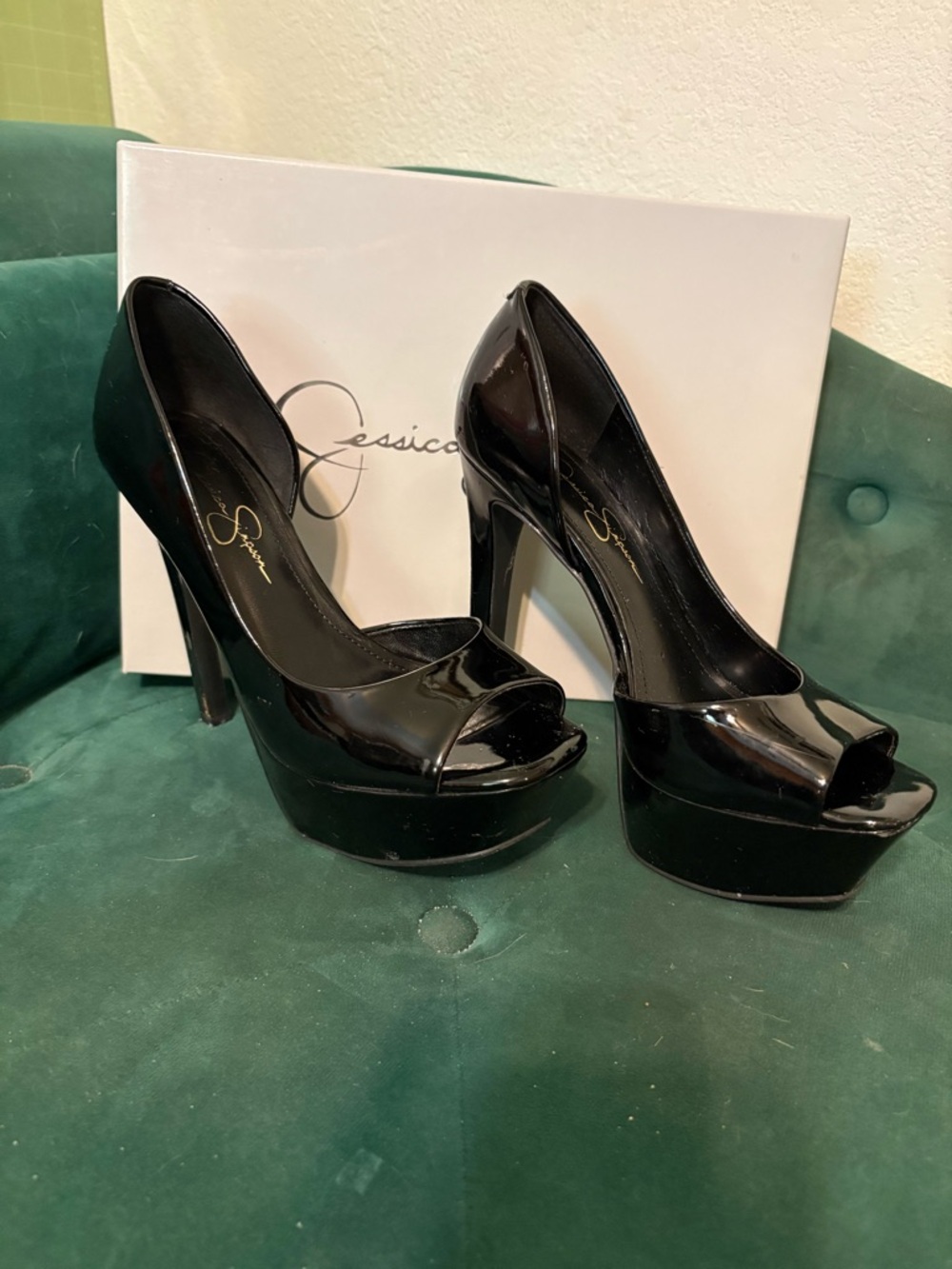 Jessica Simpson Black Patent Peep-Toe Platform Heels